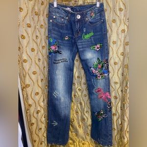 Fun and beautiful Girls Jeans